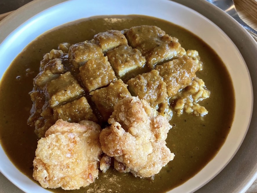 辛口カツカレー専門店燃虎Curryと白虎