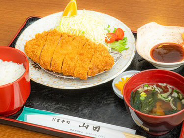 お食事処山田
